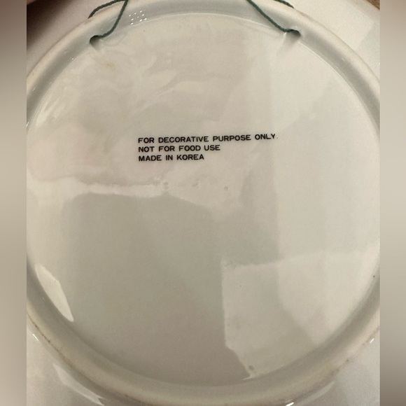 Collectors Seattle Plate, 7 in round - Picture 3 of 3